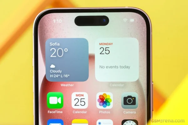 Refurborne phone Apple iPhone 15 128/GB ROM 6.1 'Original Super Retina OLED 6GB RAM Face ID Mobile Phone excellent condition