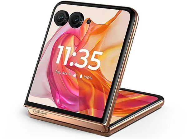 S1c09b6964bed440f9e6cafc49a273b1eQ.webp Motorola Moto Razr 50 Ultra Snapdragon8s Gen3 6.9" POLED Folded Screen 165Hz 50MP 45W Fast Charge NFC IPX8 Original Mobile phone